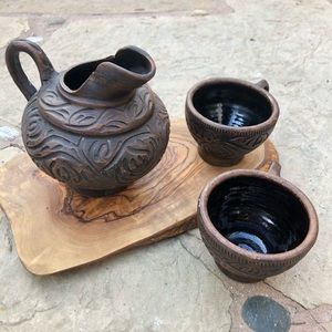 Small Teapot with 2 Teacups